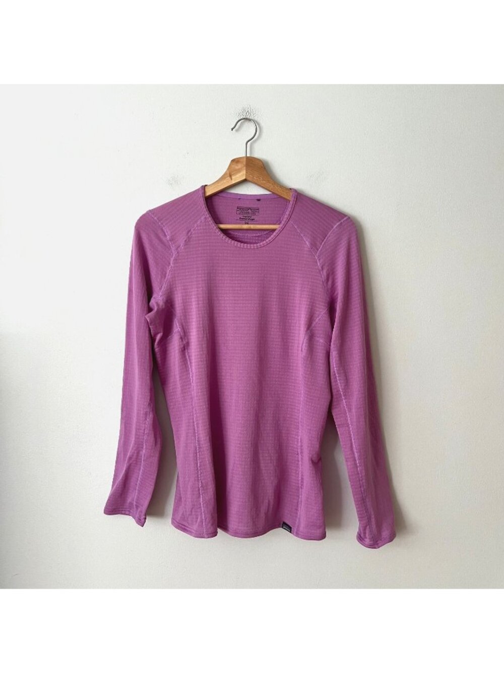 Patagonia Women's Capilene Thermal Weight Crewneck Top Purple Size Medium